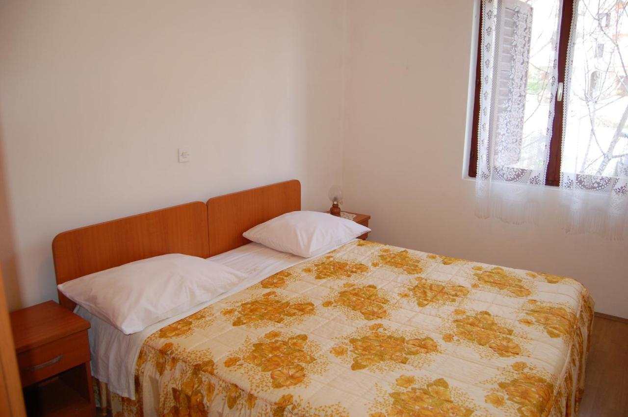 Apartments Villa Angela Krk Town Room photo