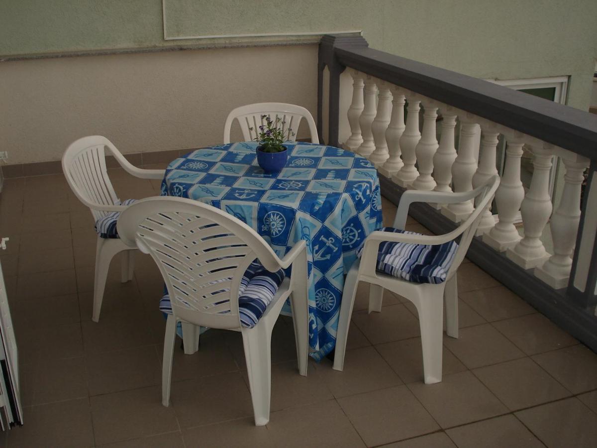 Apartments Villa Angela Krk Town Room photo