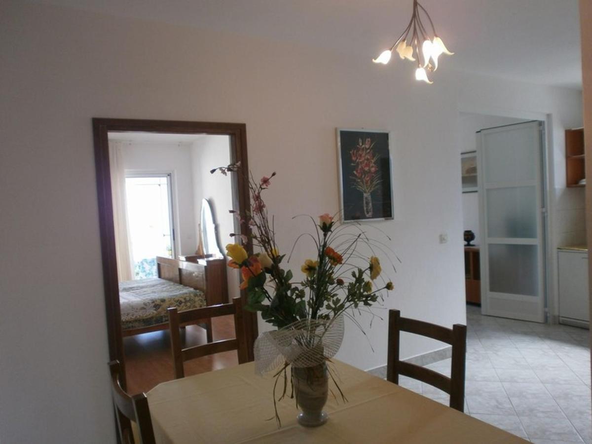Apartments Villa Angela Krk Town Room photo