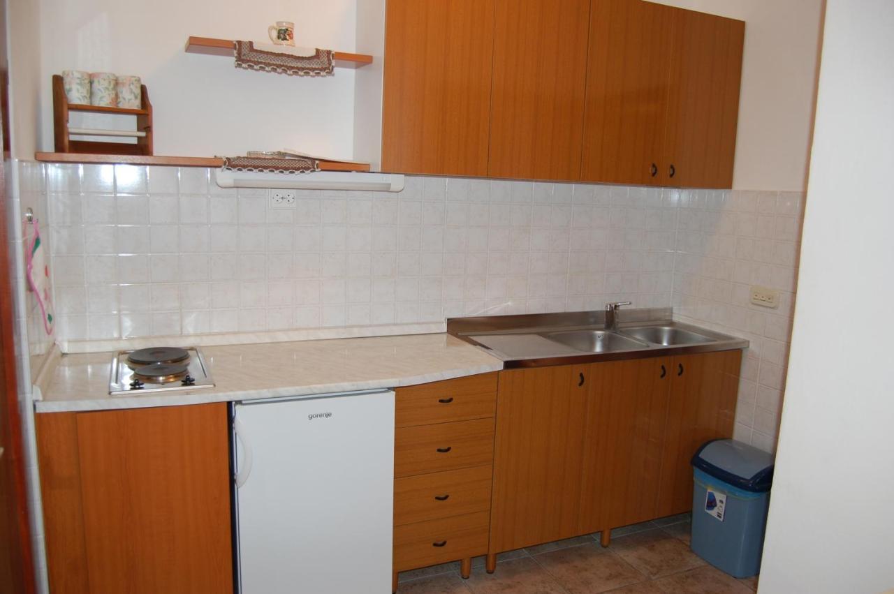 Apartments Villa Angela Krk Town Room photo