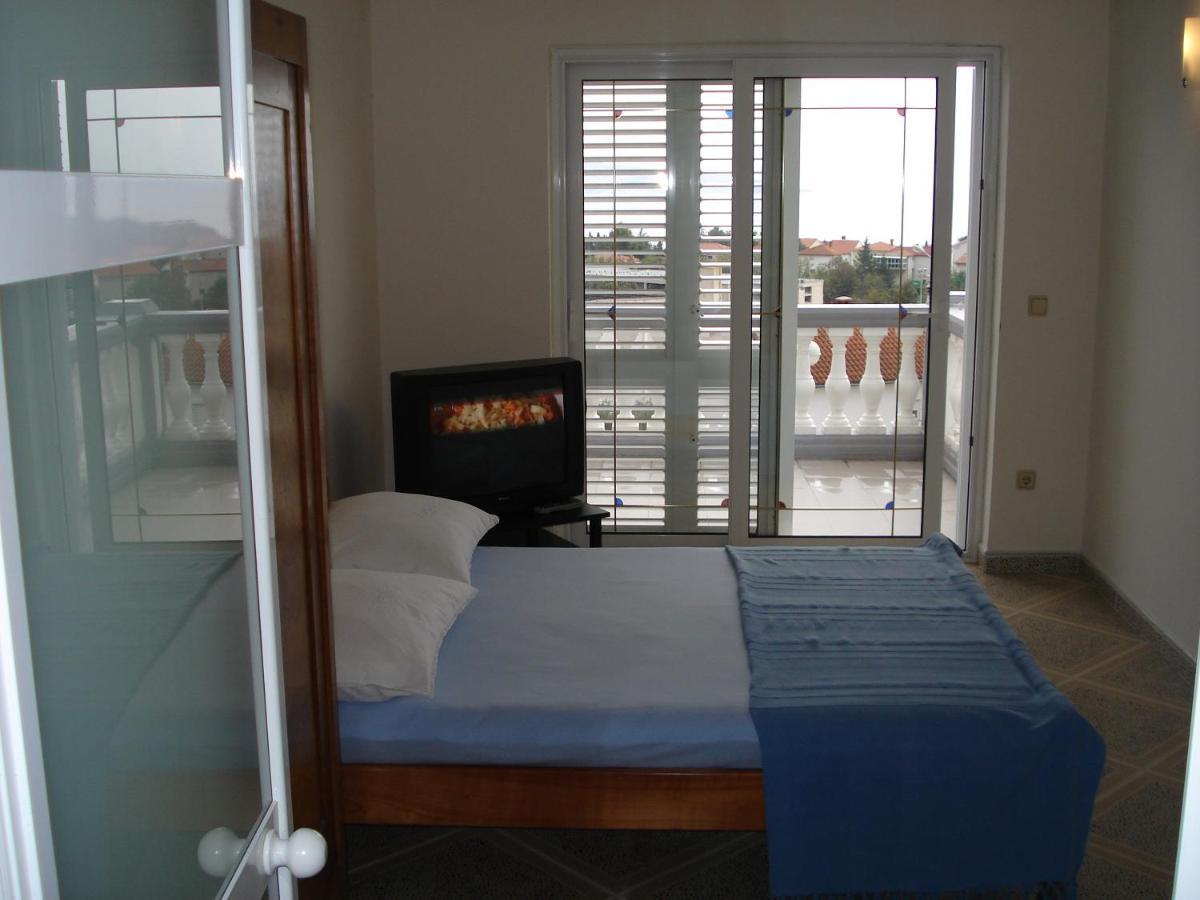 Apartments Villa Angela Krk Town Room photo